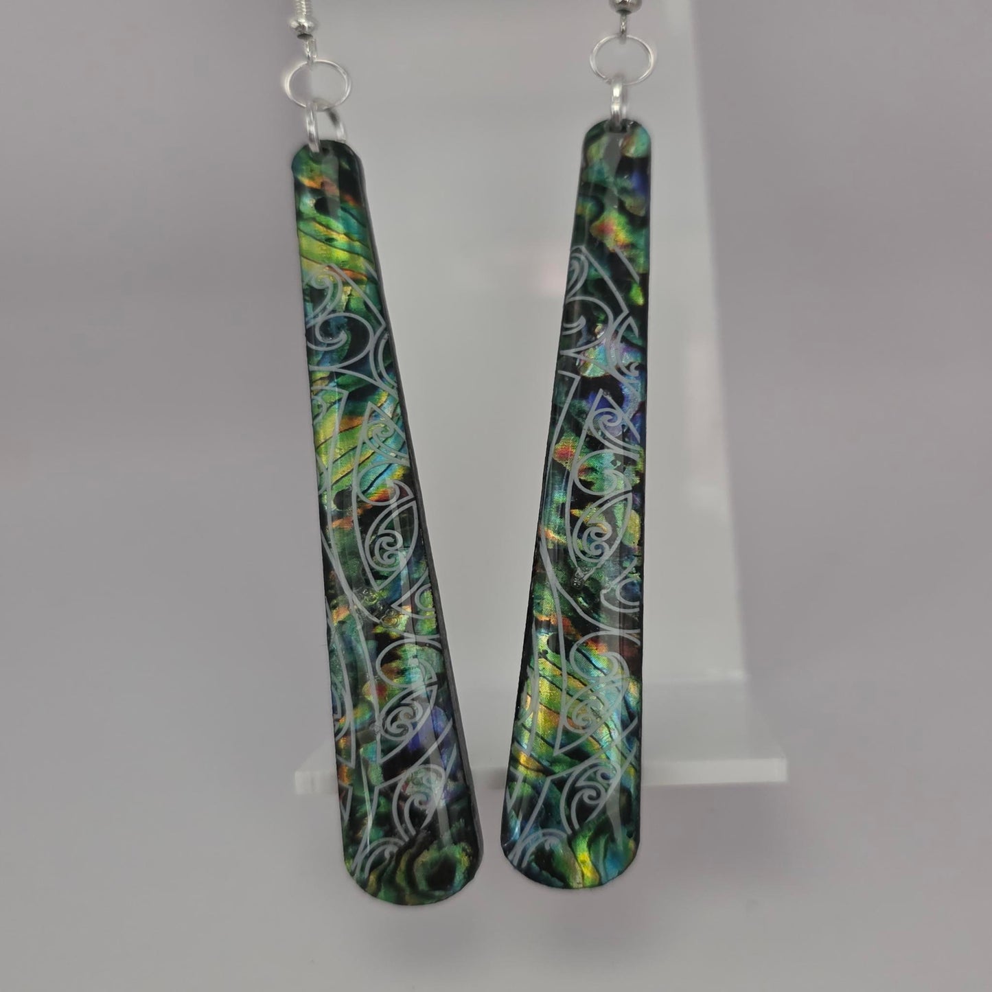 Pāua designed | Long slim teardrop 80mm