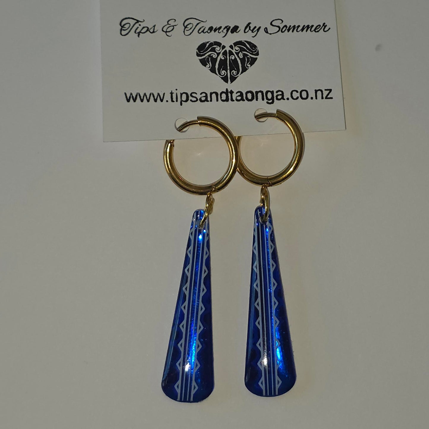 Niho roimata | mirrored short teardrop