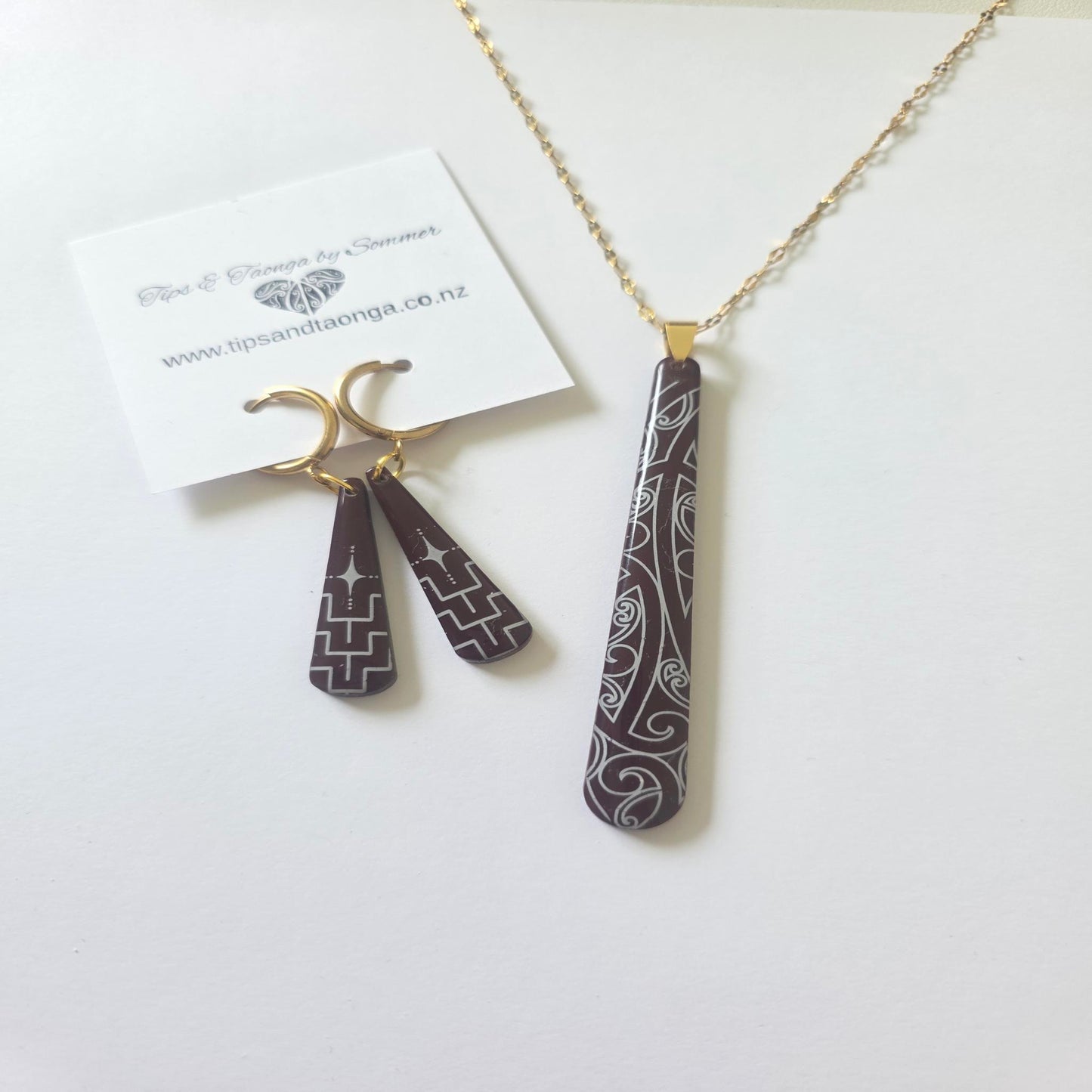 Parauri | Dark brown necklace & earrings set