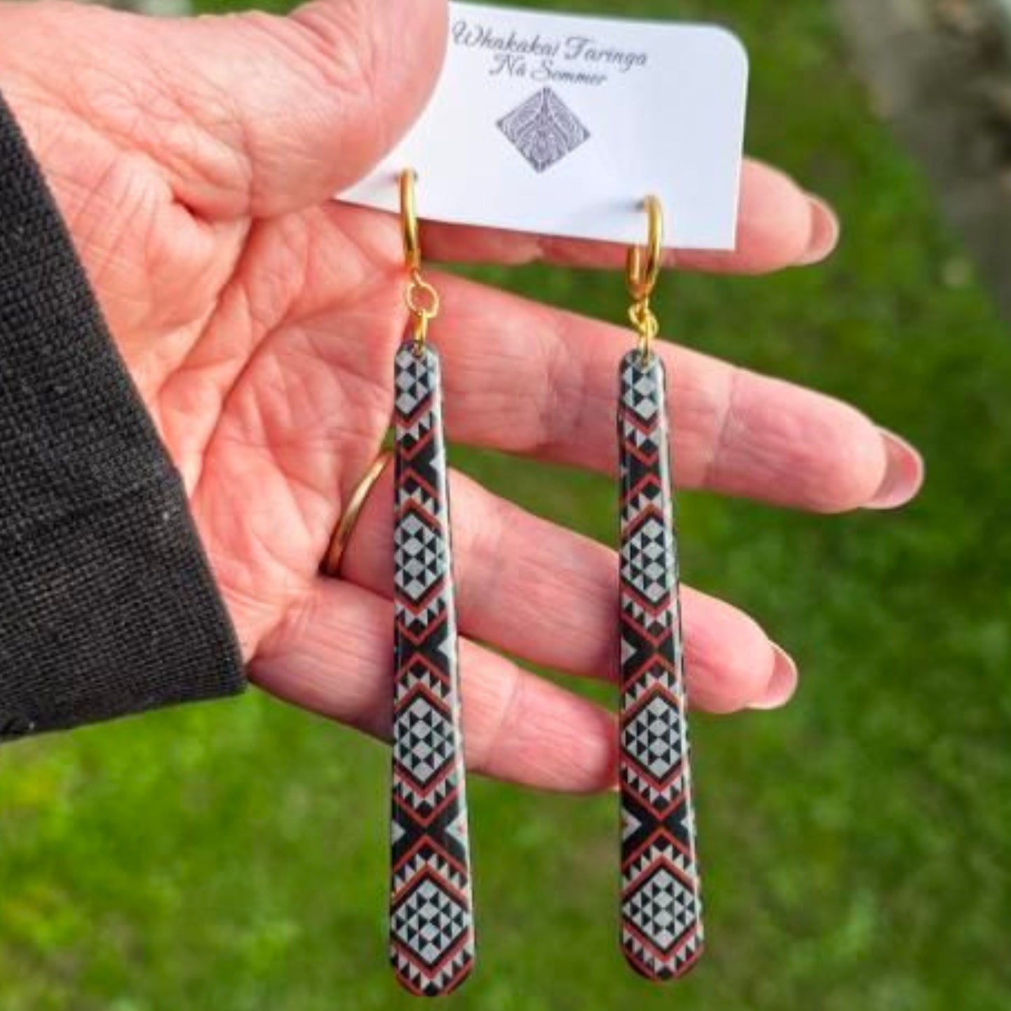 Tāniko | Long Slim Teardrop