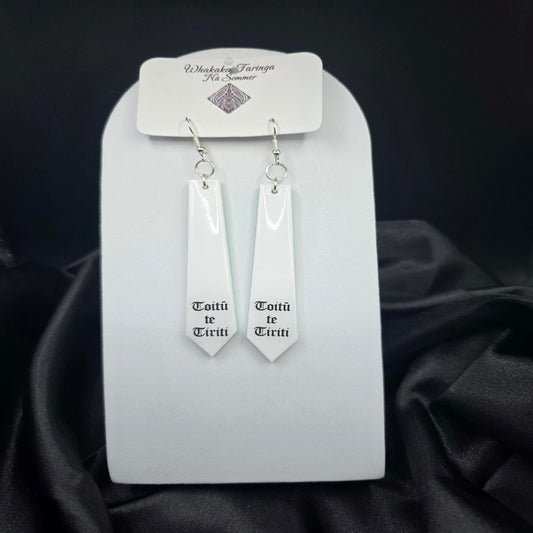 Toitū te tiriti | Long point 70x15mm