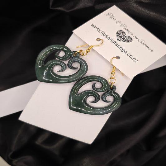Pounamu whakapiri | Handpainted