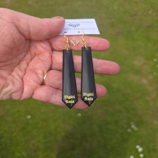 Ngati Kuia | Long teardrop