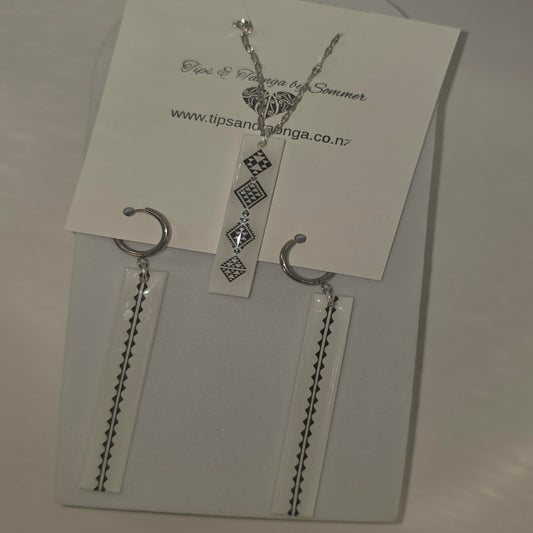 Black on white Tāniko & Niho Tāniwha